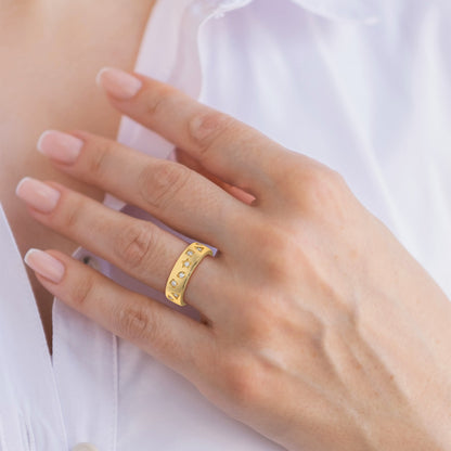 Stellar Charm Diamond Band Caratlink