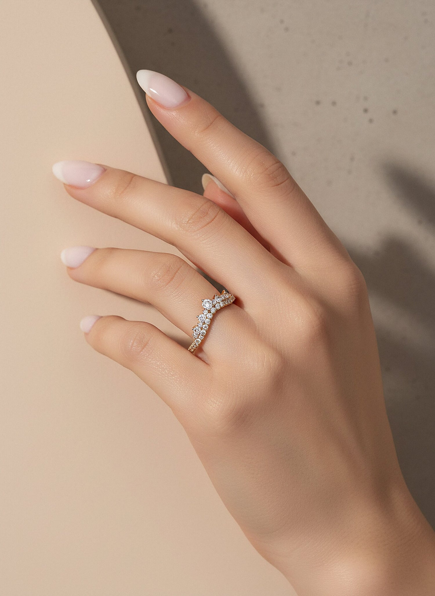 Curved Ring